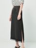 Chân váy dài màu đen xẻ tà đơn giản có viền ren