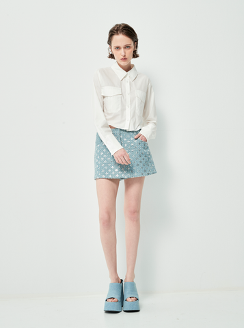 Áo Sơmi Croptop Tay Dài Cổ Nhọn